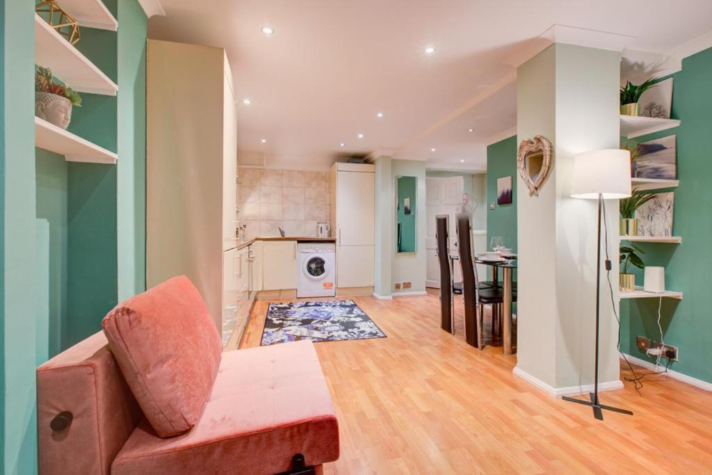 Hyde Park Corner 2 Bedroom Apartamento Londres